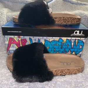 Black fur slide